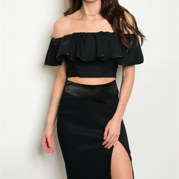 Other - BLACK RUFFLE TOP & SKIRT SET @LAST TWO